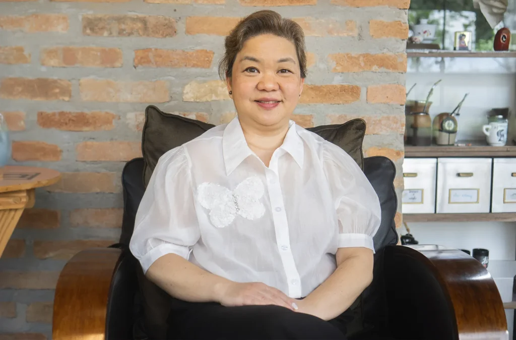 simone-saito-galeria-1